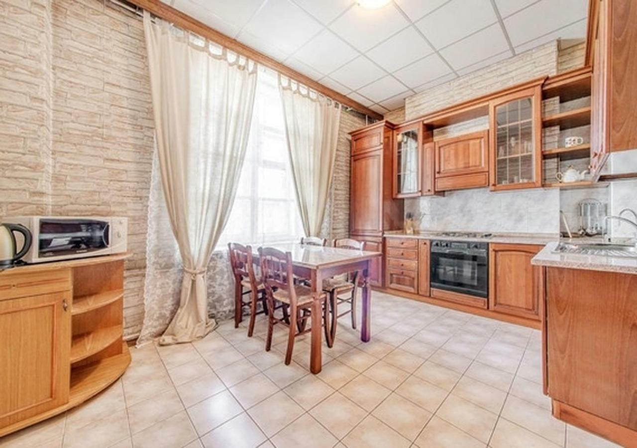 Apartments In The Center Of Minsk On Nezavisimosti 12 ภายนอก รูปภาพ