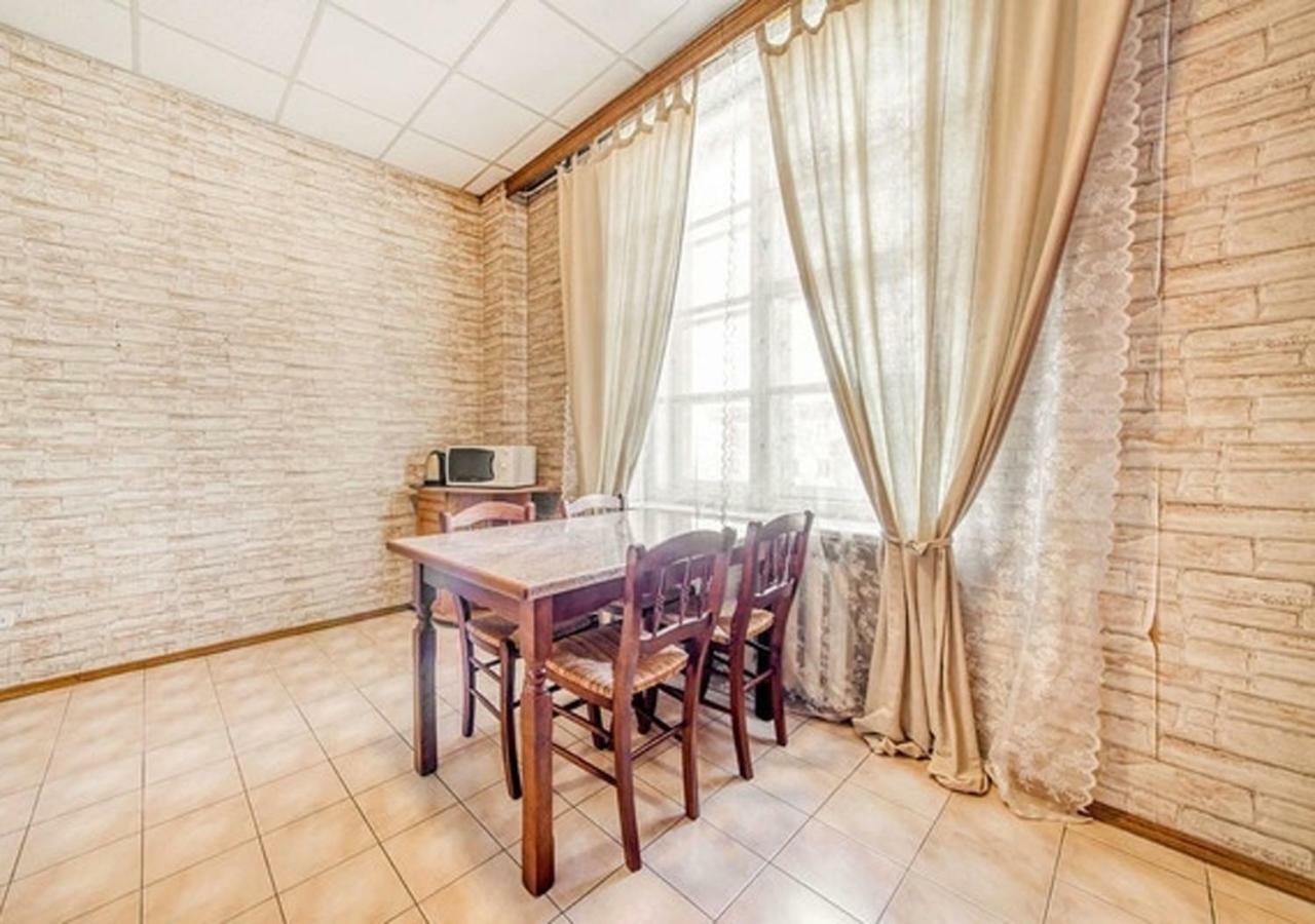 Apartments In The Center Of Minsk On Nezavisimosti 12 ภายนอก รูปภาพ